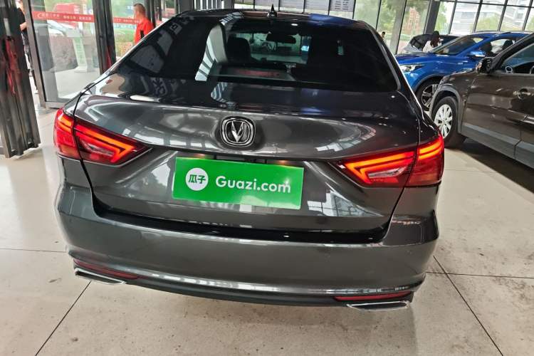 Used CHANGAN Ruicheng CC 2021 Blue Whale Edition 1.5T DCT Elite Model Rear