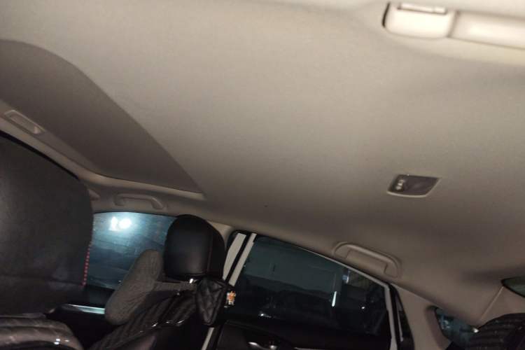 Used Honda Civic 2019 220TURBO CVT Dynamic Edition China VI Emission Standard Headliner