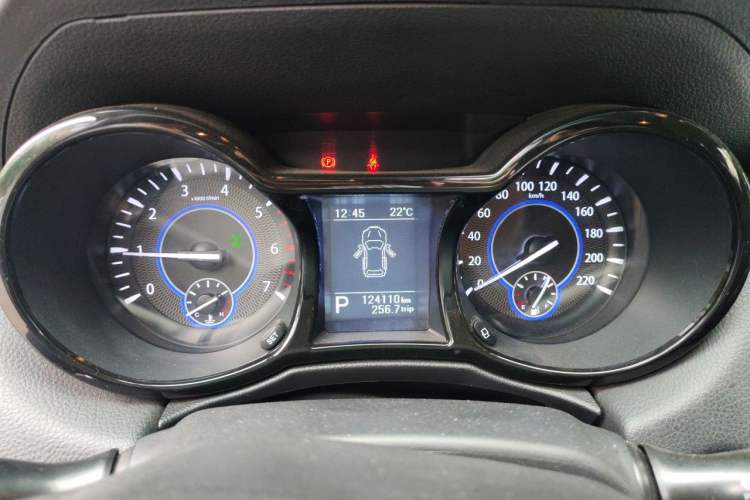 Used JMC Yusheng S350 2016 2.0T Automatic All-Wheel Drive Gasoline Ultra-Luxury 7-Seater
