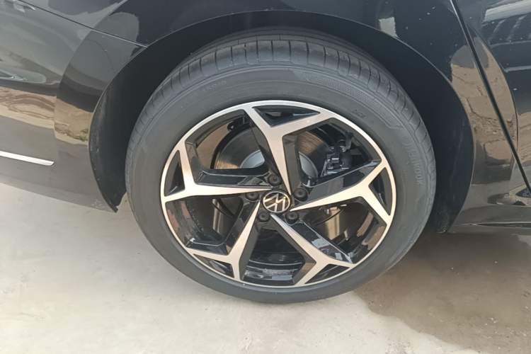 Used Volkswagen Passat 2026 Model, Outstanding 380TSI Xingkong Longteng Edition
