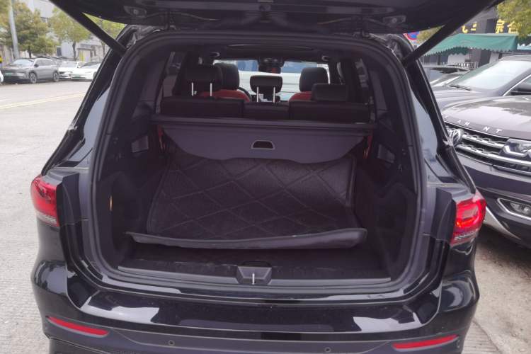 Used Mercedes-Benz GLB AMG 2023 AMG GLB 35 4MATIC Trunk