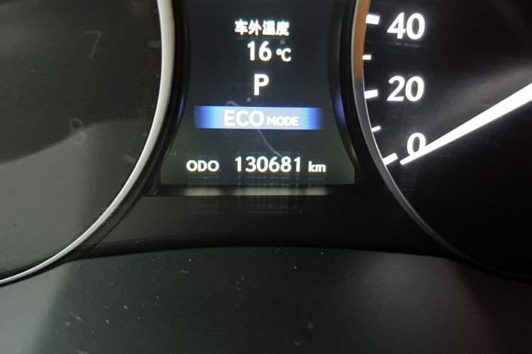 Used Lexus ES 2013 300h Elite Edition