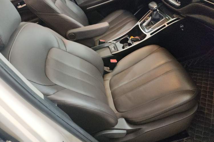 Used GAC Trumpchi M6 2019 270T Automatic Luxury Edition (7-seater) China V Standard