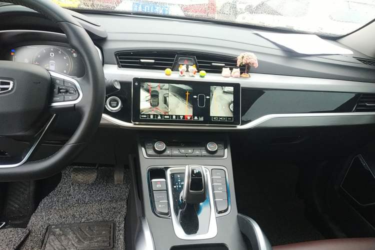 Used Geely Auto Emgrand X7 Sport 2022 1.8TD DCT Zhiya Trim Audio And AC Panel