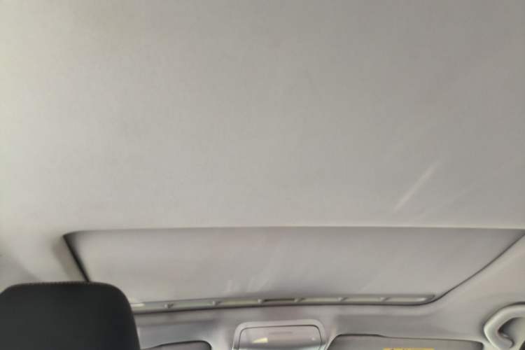 Used Volkswagen Sagitar 2015 230TSI Automatic Luxury Model Headliner