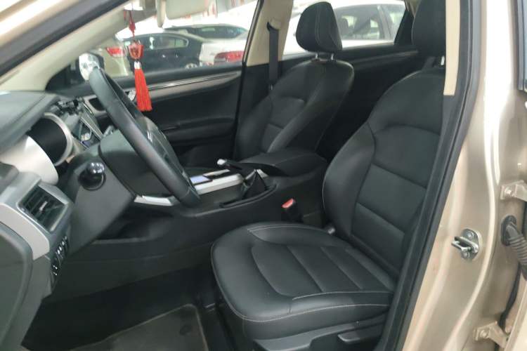 Used Geely Auto Emgrand GL 2018 1.4T Manual Elite Smart Connectivity Version