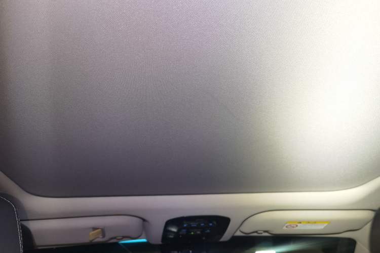 Used Toyota Harrier 2022 2.0L CVT Two-Wheel Drive Deluxe Edition Headliner