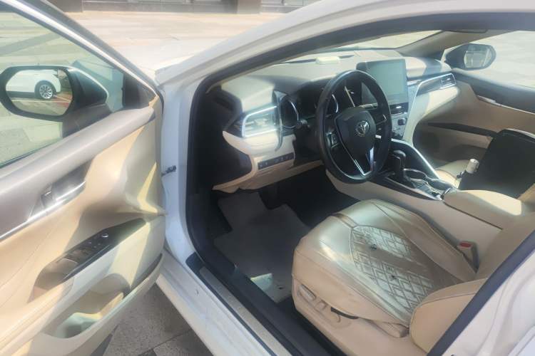 Used Toyota Camry 2021 2.0G Luxury Edition