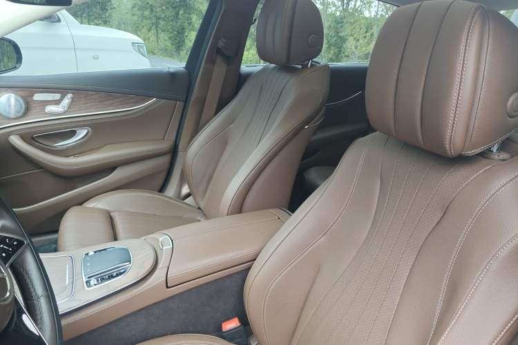 Used Mercedes-Benz E-Class 2022 Second Facelift E 300 L Luxury Edition
