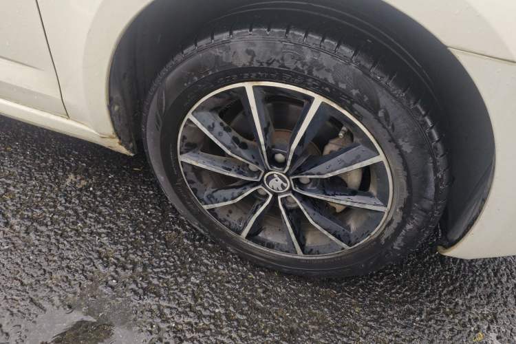 Used Skoda Octavia 2017 1.6L Automatic Smart Drive Edition