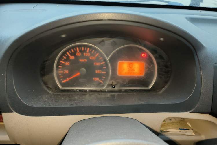 Used BAIC Weiwang 306 2011 1.3L Comfort version 7 seats Instrument Cluster