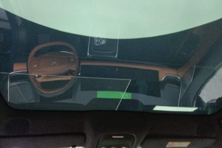 Used XPeng G9 2025 725 with Ultra-Long Range Max Headliner