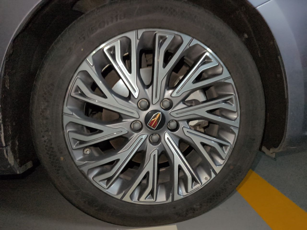 Hongqi H5 2023 2.0T Automatic Smart Connect Flagship Edition - Chinese Trim Chang — снимка 8