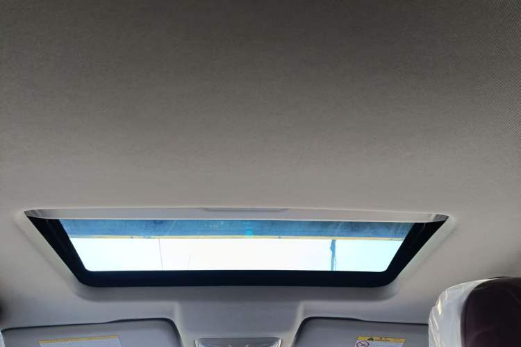 Used Great Wall Poer 2024 2.4T Off-Road Edition Automatic Diesel 4x4 Advanced Version Headliner