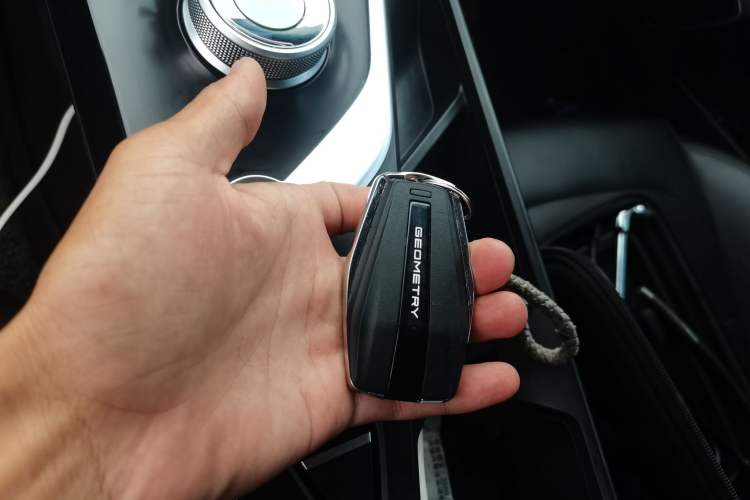 Used Geometry A 2022 Pro 430KM Commuter Edition
