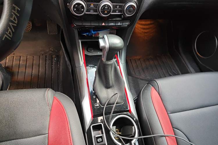 Used Haval H2 2017 Blue Label 1.5T Automatic Two-Wheel Drive Luxury Model
