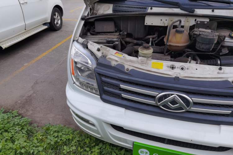 Used SAIC MAXUS Xintu V80 2021 2.0T Manual Classic Aoyuntong 127 PS Mid-axle Mid-roof 6/7/8/9-Seater
