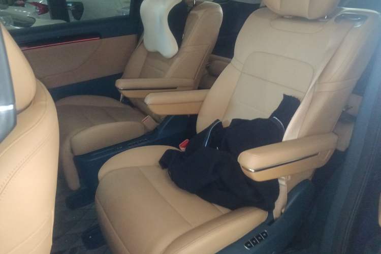 Used GAC Trumpchi E8 New Energy 2024 150km MAX Left Rear Seat