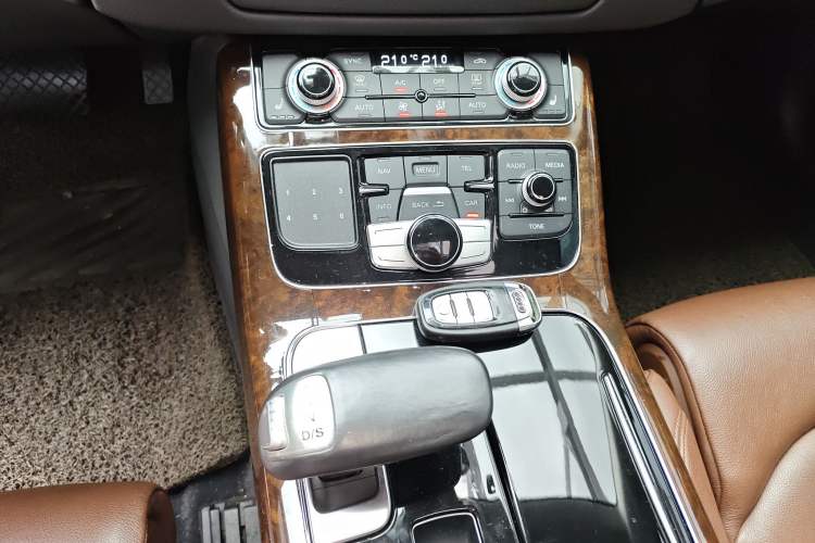 Used Audi A8 2014 A8L 45 TFSI quattro Comfort model