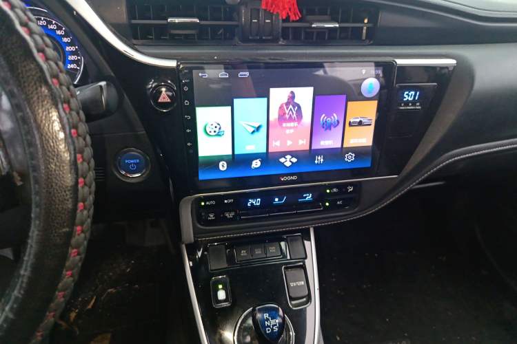 Used Toyota Corolla 2017 Revised Dual-Engine 1.8L E-CVT Elite Edition Audio And AC Panel