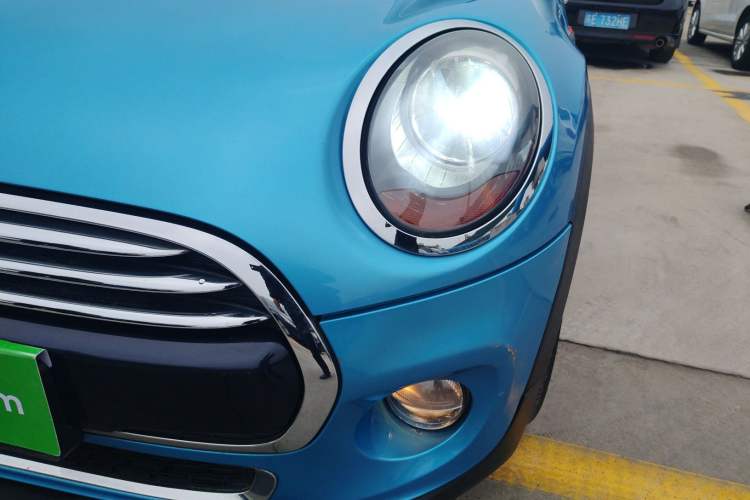 Used MINI 2016 1.5T COOPER Five-Door Edition Left Front Headlight