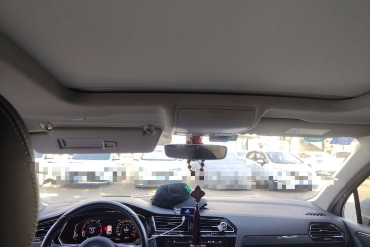 Used Volkswagen Tiguan L 2020 330TSI Automatic Two-Wheel Drive R-Line Flagship Version China VI Standard
