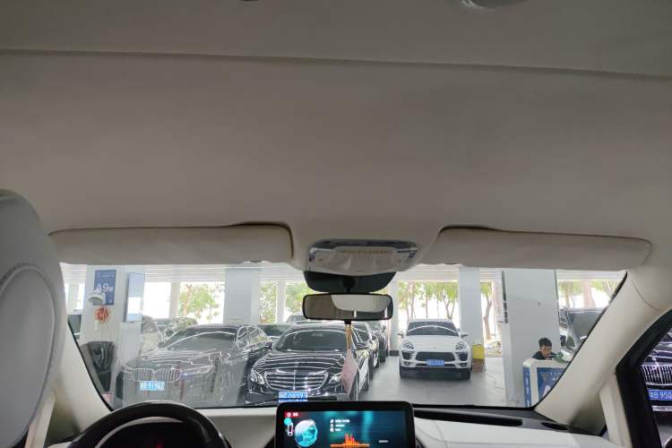 Used Mercedes-Benz Vito 2021 2.0T Elite Version 7 Seats