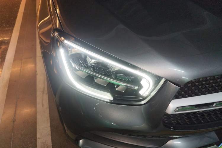 Used Mercedes-Benz GLC 2021 GLC 300 L 4MATIC Dynamic Model Right Front Headlight
