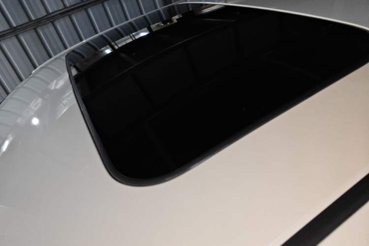 Used Nissan Lannia 2016 1.6L CVT Smart Cool Edition Roof