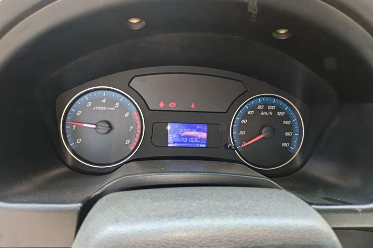 Used CHANGAN KAICHENG Shenqi F30 2018 1.5L Comfort Plus Long Wheelbase DAM15L Instrument Cluster