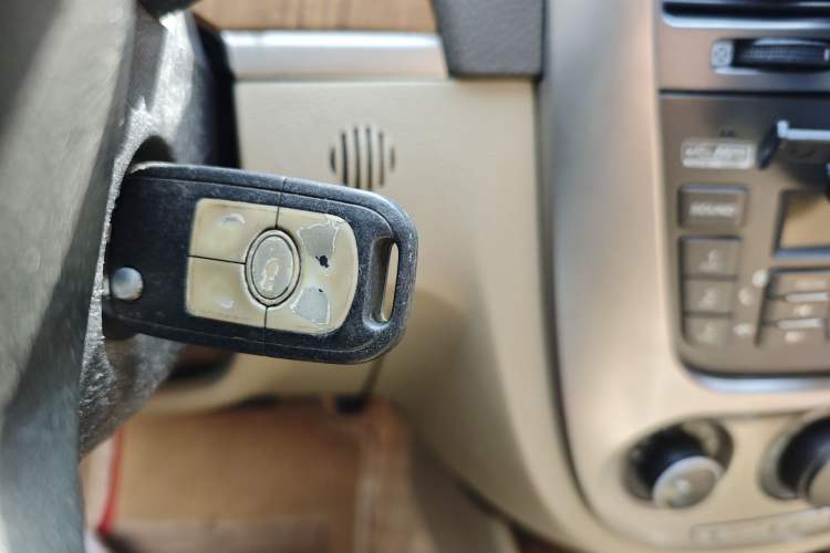 Used Buick Excelle 2015 1.5L Automatic Classic Model
