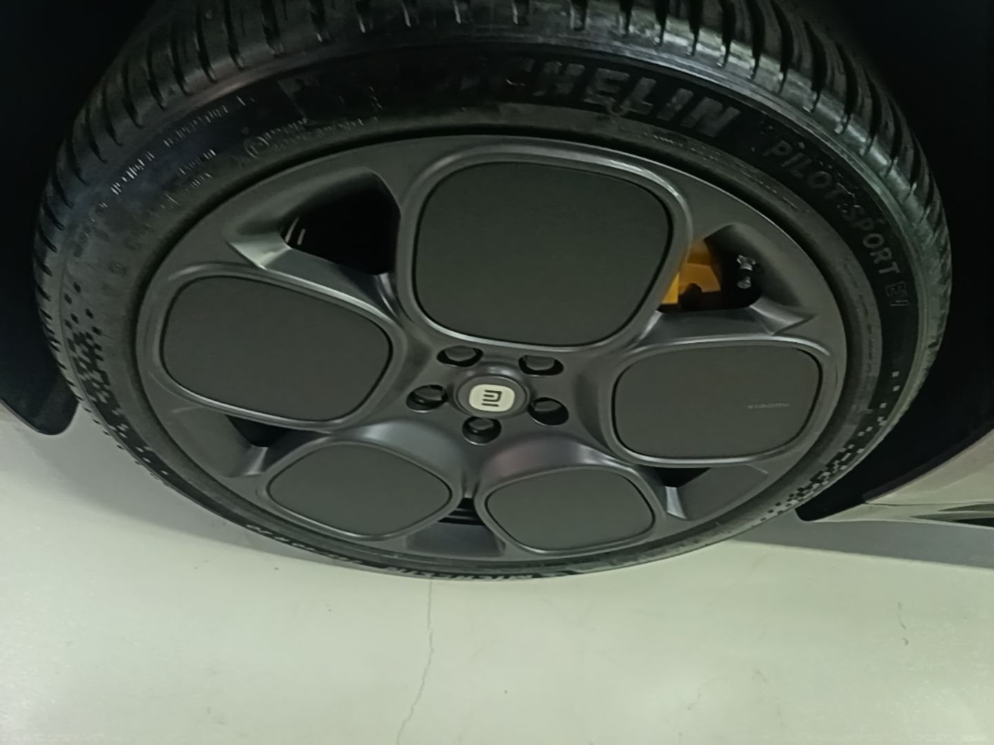 Xiaomi Auto SU7 2024 Four-Wheel Drive Ultra-Long Range Advanced Intelligent Driving Max Edition — снимка 10