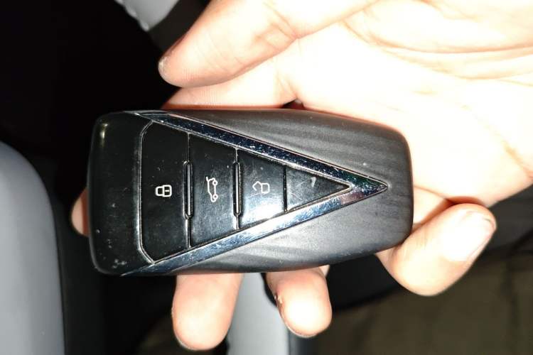 Used Venucia VX6 2025 Large Flat-Layout 520 Pro