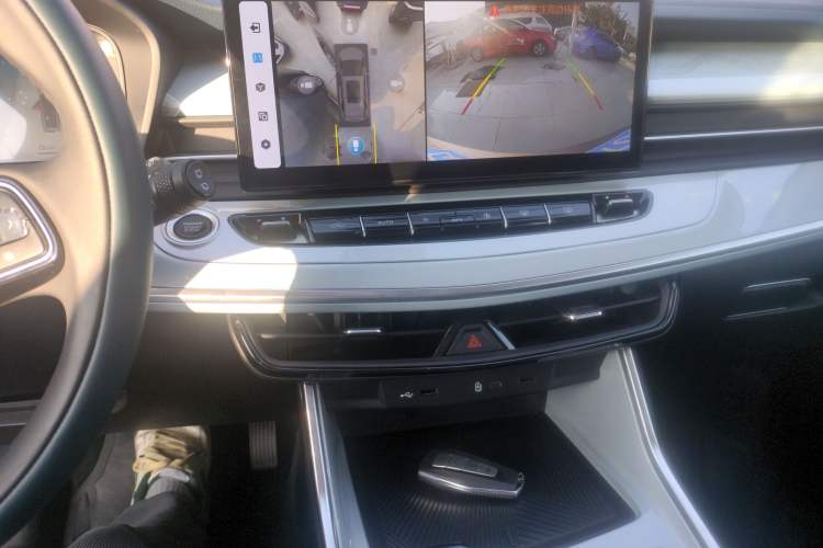 Used Geely Auto Jiajie 2023 Geely Jiaji L 1.5TD DCT Luxury Model