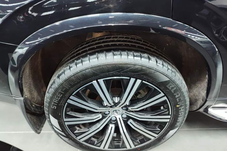 Used Volvo XC90 2023 B6 Zhiyi Luxury Edition 7-Seater
