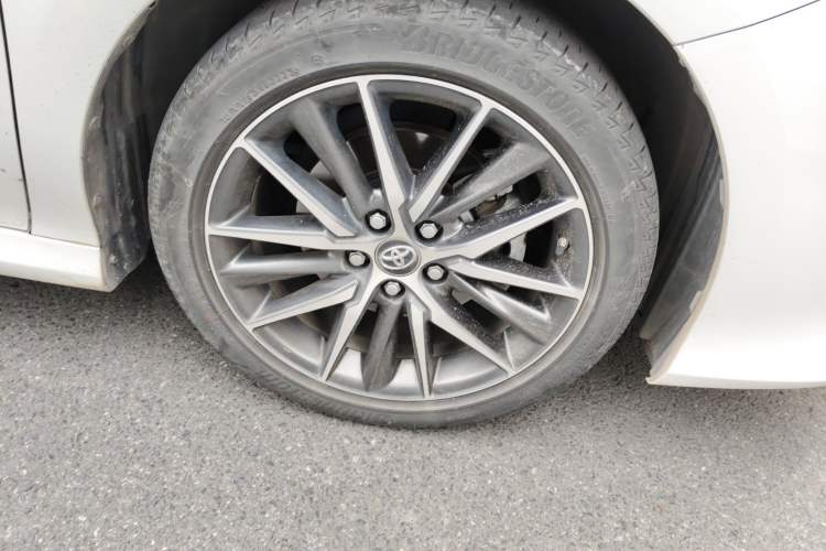 Used Toyota Camry 2021 2.5G Luxury Edition Right Front Wheel Hub