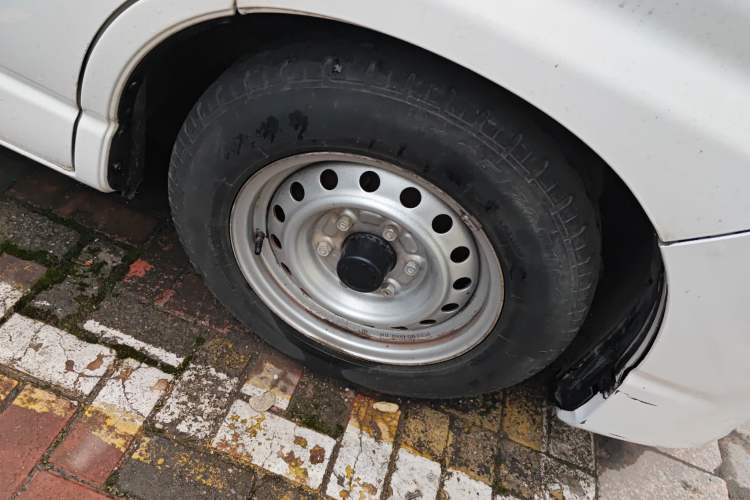 Used Jinbei Hiace King 2021 2.0L City Transport King Series Express Model Standard Top 6-Seater 1TZS