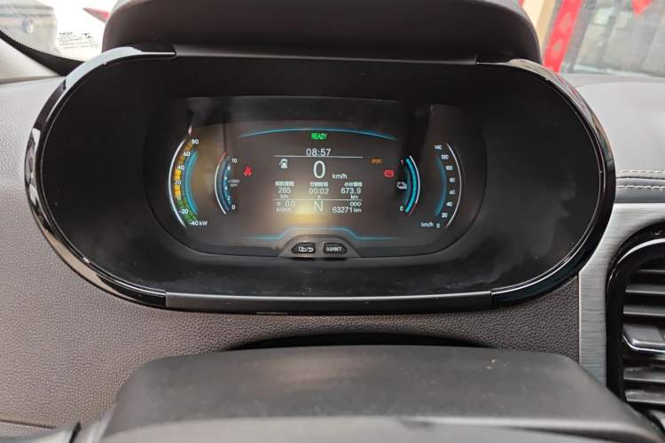 Used Chery Little Ant 2022 Restyled Version Sweet Pink Edition Half-Sugar Version 30.6 kWh 30 kW 301 km