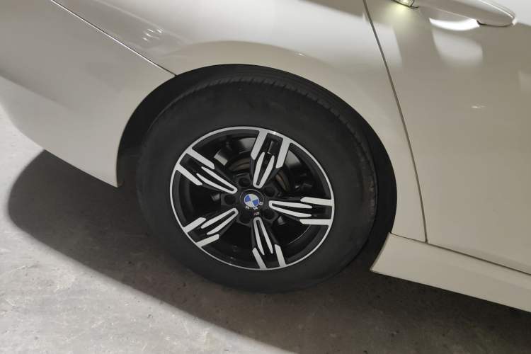 Used BMW 3 Series 2015 320Li Luxury Edition Fashion Model