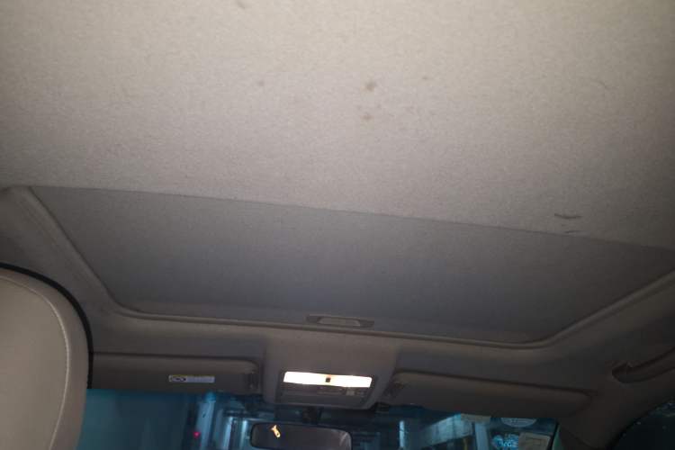 Used Toyota Highlander 2011 2.7L Two-Wheel Drive 7-Seater Luxury Edition