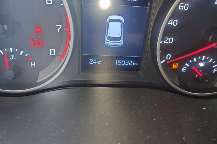 Used Kia kx1 Stonic 2021 1.4L CVT Fun Edition Odometer Close Up