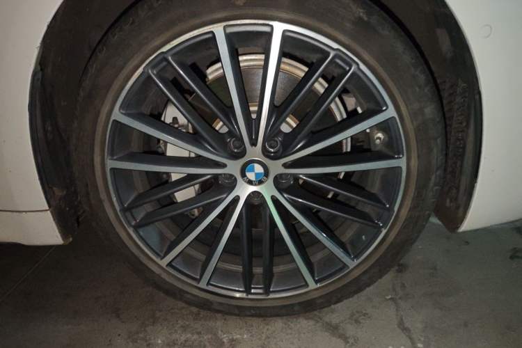Used BMW 5 Series 2021 Facelifted 530Li Leading Edition M Sport Package