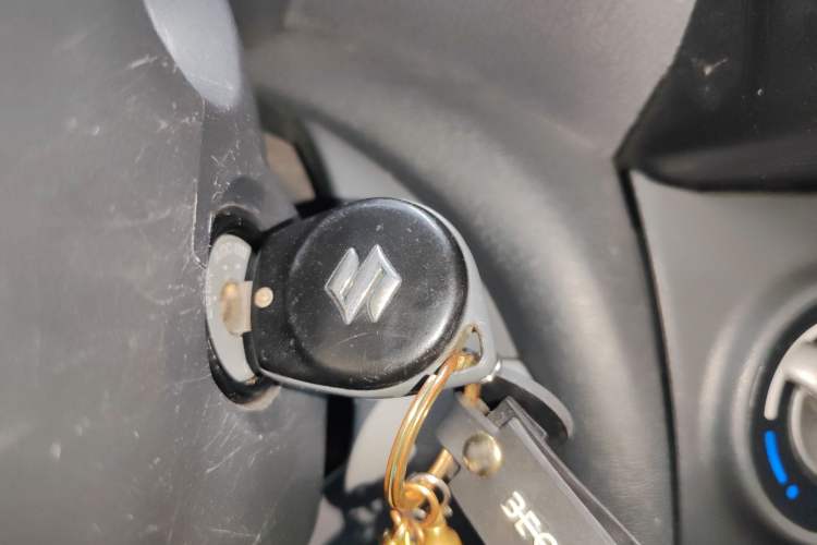 Used Suzuki Alto 2013 1.0L Automatic Luxury Model Vehicle Key