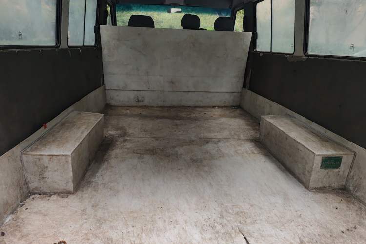 Used Iveco Daily 2014 2.5T-A35 NJ6484ACM47Z4 Trunk