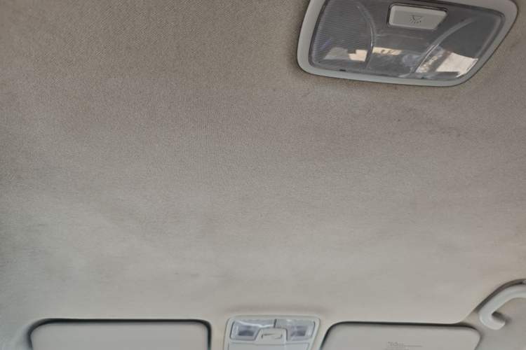 Used Hyundai ix35 2015 2.0L Manual Two-Wheel Drive Comfort Version China IV Standard Headliner