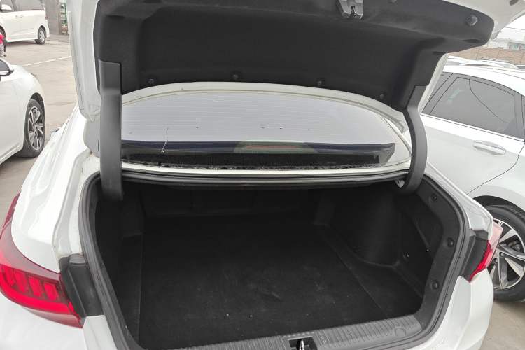 Used BAIC Beijing U7 2019 1.5T Manual Elite Version China VI