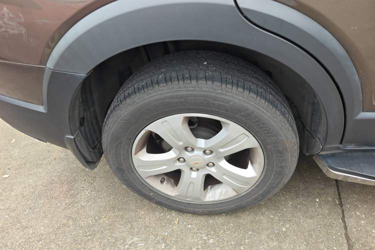 Used Chevrolet Captiva 2015 2.4L Two-Wheel Drive Urban Version 5 Seats