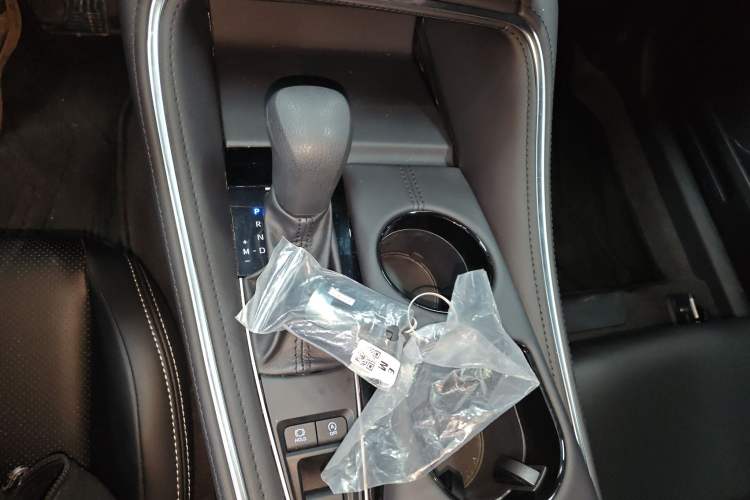 Used Toyota Avalon 2024 2.0L Ambition Edition Gear Lever