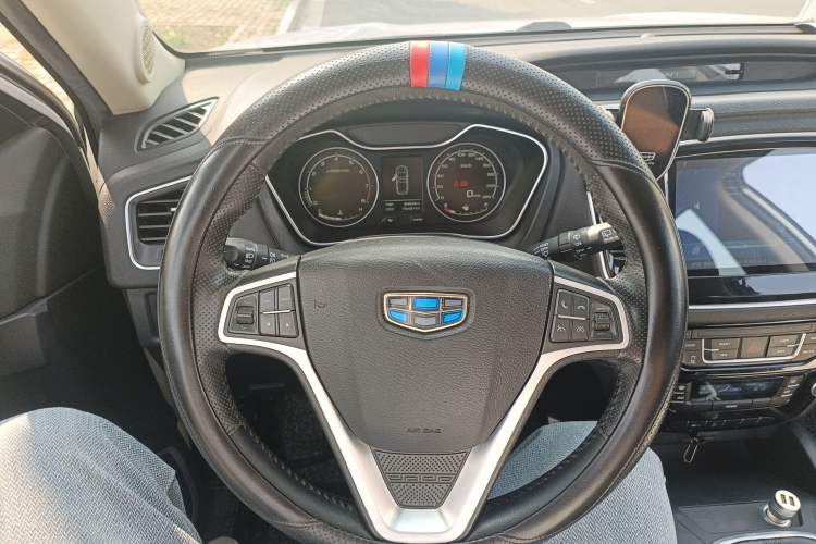 Used Geely Auto Vision X6 2016 1.8L Manual Luxury Model