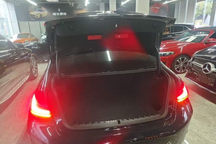 Used BMW 3 Series 2024 325i M Sport Night Edition Package Trunk